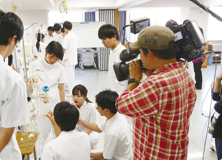 NHK「ガッテン！」の取材を受けている様子