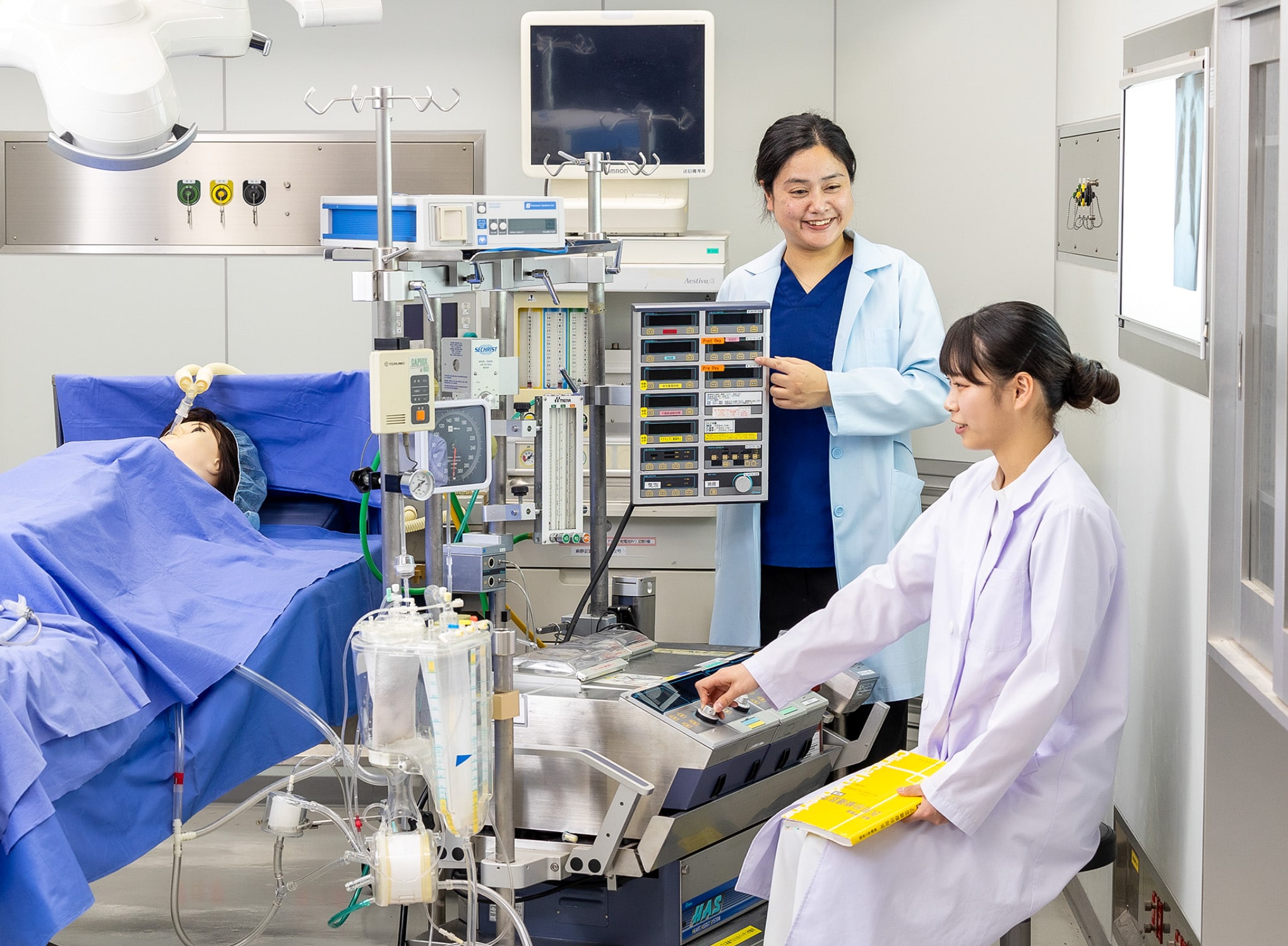 main_clinical-engineer.jpg