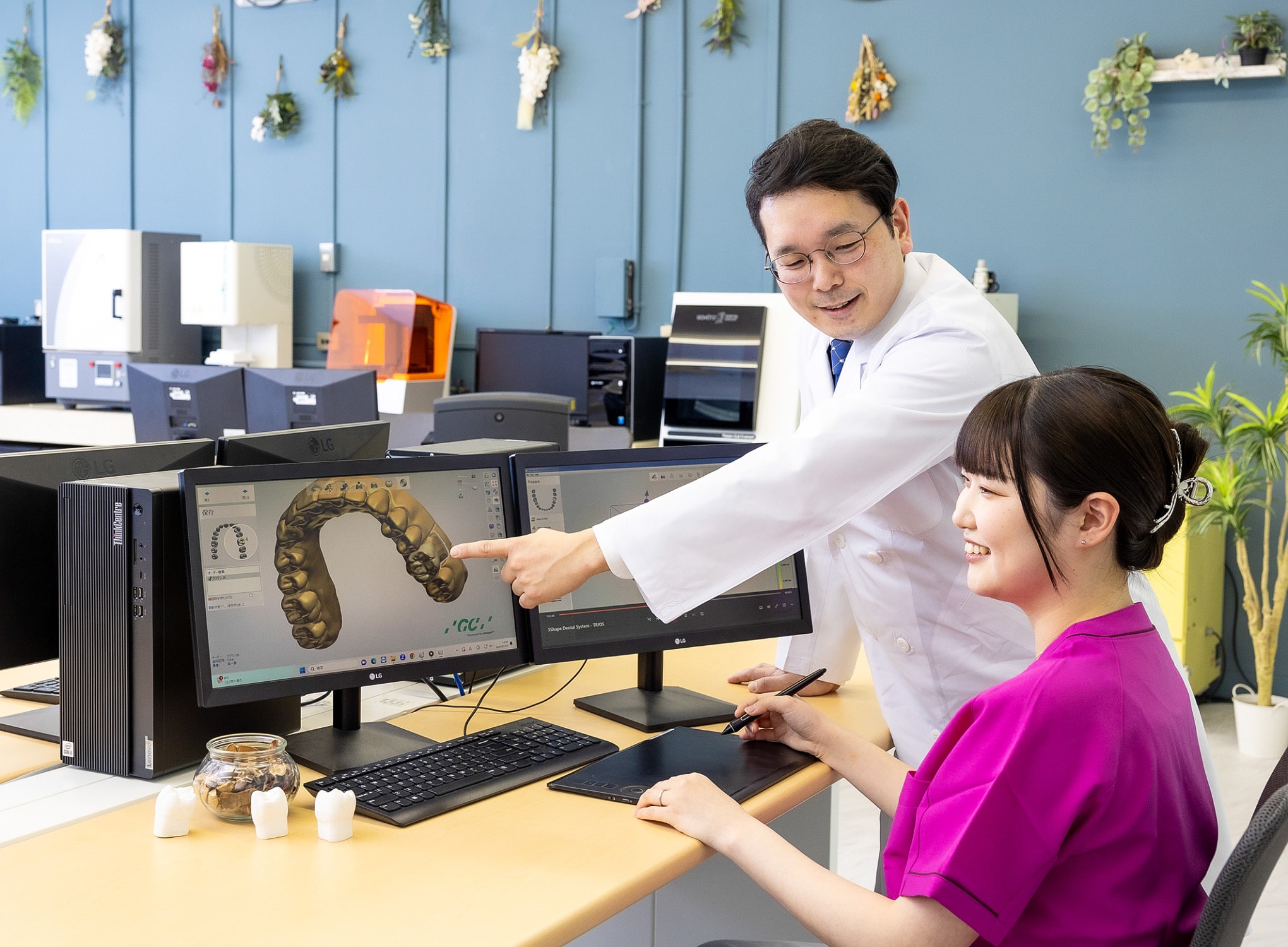 main_dental-technician.jpg