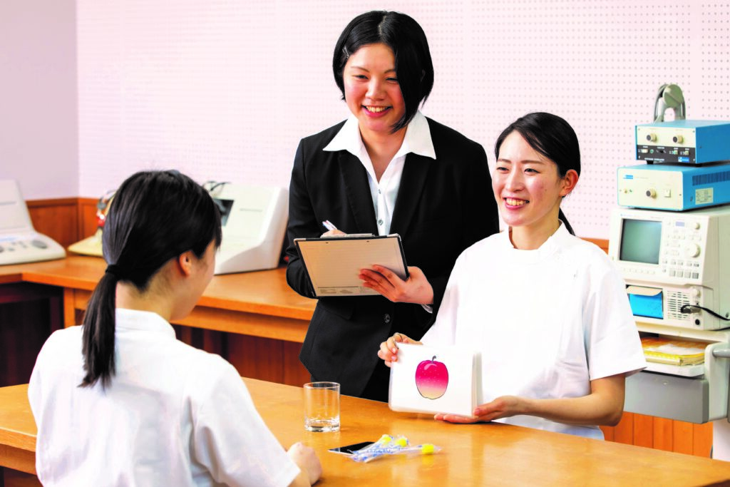 「話す・聴く・食べる」を支える専門家を目指せる