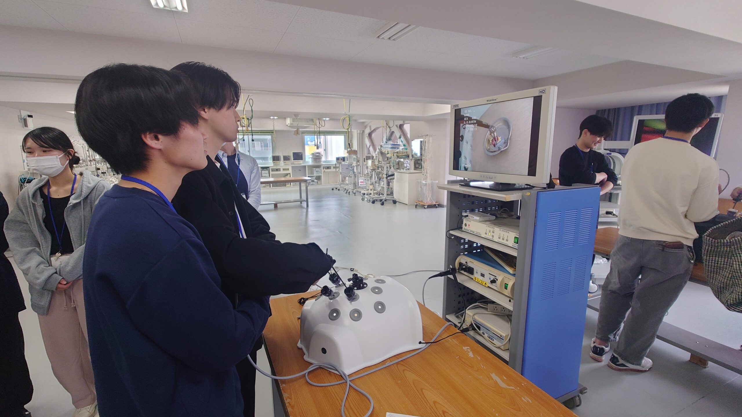 臨床工学科1年生の内視鏡授業レポート