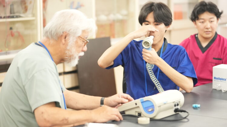 【実習レポ】息を吸って〜吐いて！💨身体を測る実習