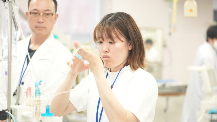 医療の最前線を支えるプロへの道！臨床工学科２年生「血液透析実習・プライミング試験」レポート