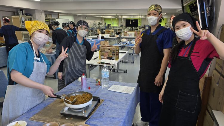 【意外すぎる！？】機械をいじる臨床工学技士のタマゴが「お料理」する理由