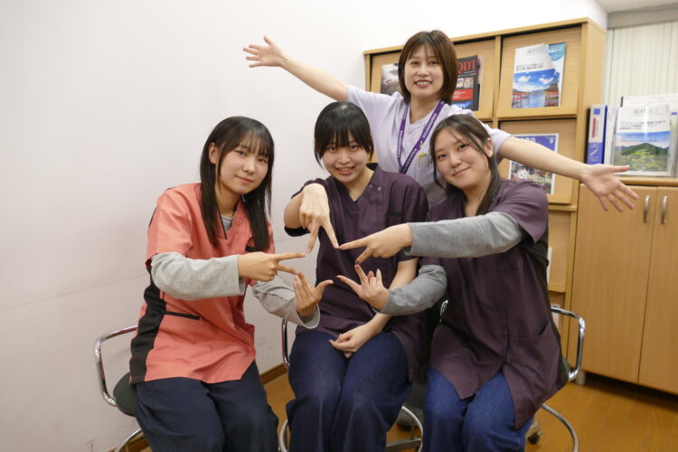 歯科技工士科2年生が続々と内定獲得！